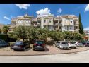 Apartmaji Jurmar - with terrace : A1(4+2)  Split - Riviera Split  - hiša