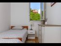 Apartmaji Jurmar - with terrace : A1(4+2)  Split - Riviera Split  - Apartma - A1(4+2) : spalnica