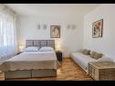 Apartmaji Sol - city centar: A1(2+2), SA2(3) Split - Riviera Split  - Apartma - A1(2+2): spalnica