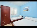 Apartmaji Sretan A1-Rogač(5+1), A2-Višnja(4+1), A3-Kiwi(2+1) Zaliv Ljubljeva (Vinišće) - Riviera Trogir  - Hrvaška  - Apartma - A1-Rogač(5+1): spalnica