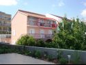 Apartmaji Anđelka - 50 m from beach: A3(9), A4(4), A5(2) Marina - Riviera Trogir  - Apartma - A4(4): apartma