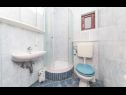 Hiša za počitnice Rafaeli - with pool: H(8) Marina - Riviera Trogir  - Hrvaška  - H(8): kopalnica s straniščem