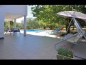 Hiša za počitnice Viki - with heated pool: H(6+1) Plano - Riviera Trogir  - Hrvaška  - bazen