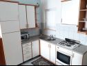 Apartmaji Vesna - 40 m from pebble beach: A1(4+1), A2(4), A3(4+1) Seget Vranjica - Riviera Trogir  - Apartma - A2(4): kuhinja
