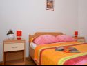 Apartmaji Žar - free parking A1(4+1), A2(2+2), A3(2+2), A4(4+1) Seget Vranjica - Riviera Trogir  - Apartma - A2(2+2): spalnica