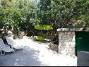 Hiša za počitnice Ivica1- great location next to the sea H(4+1) Sevid - Riviera Trogir  - Hrvaška  - skupna terasa (hiša in okolica)