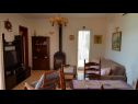 Hiša za počitnice Rosita - 50 m from sea: H(4) Sevid - Riviera Trogir  - Hrvaška  - H(4): dnevna soba