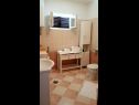 Hiša za počitnice Rosita - 50 m from sea: H(4) Sevid - Riviera Trogir  - Hrvaška  - H(4): kopalnica s straniščem