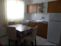 Apartmaji Gor A1(2+2), B2(2+2) Sevid - Riviera Trogir  - Apartma - B2(2+2): kuhinja in jedilnica