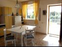 Apartmaji Jak - 10m from the sea: A(4+2) Sevid - Riviera Trogir  - Apartma - A(4+2): kuhinja in jedilnica