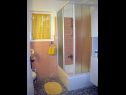 Apartmaji Jak - 10m from the sea: A(4+2) Sevid - Riviera Trogir  - Apartma - A(4+2): kopalnica s straniščem