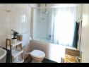 Apartmaji Garden - sea view: A1(4) Sevid - Riviera Trogir  - Apartma - A1(4): kopalnica s straniščem