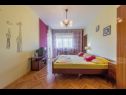 Apartmaji Kosta - 70m from sea : A1(2+1), A2(4+2) Vinišće - Riviera Trogir  - Apartma - A1(2+1): spalnica