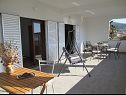 Apartmaji Deni - 30 m from sea: A2(4+1), A3(4+2) Vinišće - Riviera Trogir  - Apartma - A2(4+1): terasa