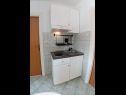 Apartmaji Josi - 150 m from sea: A1(4+1), A2(4+1), A4(4+1) Vinišće - Riviera Trogir  - Apartma - A1(4+1): kuhinja