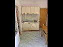 Apartmaji Josi - 150 m from sea: A1(4+1), A2(4+1), A4(4+1) Vinišće - Riviera Trogir  - Apartma - A4(4+1): kuhinja