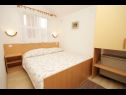 Apartmaji Kostarina A1(2+1), A2(2+1), A3(2+1) Preko - Otok Ugljan  - Apartma - A3(2+1): spalnica