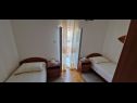 Apartmaji Tenara - in center & close to the sea: A2(2) Vis - Otok Vis  - Apartma - A2(2): spalnica