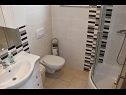 Apartmaji Ivan C A1(4+1), A2(4+1), A4(4+1), A3(4+1) Bibinje - Riviera Zadar  - Apartma - A2(4+1): kopalnica s straniščem
