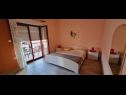 Apartmaji Julijana - economy apartment A1(6) Bibinje - Riviera Zadar  - Apartma - A1(6): spalnica