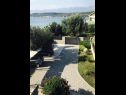 Apartmaji Blue Skies - 30 m from the sea: A1(4+1), A2(2+2), SA3(2+1) Ljubač - Riviera Zadar  - parkirišče