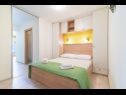 Apartmaji Bosko - 30m from the sea with parking: A1(2+1), SA2(2), A3(2+1), A4(4+1) Nin - Riviera Zadar  - Apartma - A3(2+1): spalnica