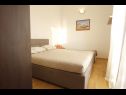 Apartmaji Oasis A1(4+2), A2(2+2), A3(2+2) Nin - Riviera Zadar  - Apartma - A2(2+2): spalnica