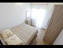Apartmaji Oasis A1(4+2), A2(2+2), A3(2+2) Nin - Riviera Zadar  - Apartma - A3(2+2): spalnica