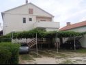 Apartmaji Slava - private parking: A1(6+1) Nin - Riviera Zadar  - hiša