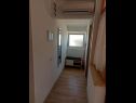 Apartmaji Sandra - 40m from the sea & parking: A1(4+1) Nin - Riviera Zadar  - Apartma - A1(4+1): hodnik