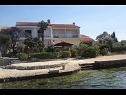 Apartmaji Andri - 5 m from the beach : A1(4), A2-donji(2+2) Petrčane - Riviera Zadar  - hiša