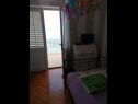 Apartmaji Andri - 5 m from the beach : A1(4), A2-donji(2+2) Petrčane - Riviera Zadar  - Apartma - A1(4): spalnica