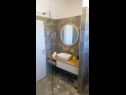 Apartmaji Summer Sun SA1(2+1), A2(2+2), A3(4+2), A4(4+2) Privlaka - Riviera Zadar  - Apartma - A4(4+2): kopalnica s straniščem