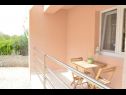 Apartmaji Rina-next to the beach with free parking: A1(2+2), A2(2+2), A3-sa balkonom (2+2), A4 - sa balkonom (2+2), A5 - s pogledom na more(2+1) Ražanac - Riviera Zadar  - Apartma - A3-sa balkonom (2+2): balkon