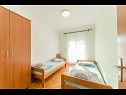 Apartmaji Ivica - with parking : A1-0A(4+1), A2-1A(4+1), A3-1B(4+1), A4-2A(4+1) Sabunike - Riviera Zadar  - Apartma - A2-1A(4+1): spalnica