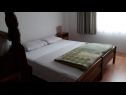 Apartmaji Anna - peaceful and quiet: A2(4+1), A3(3) Sabunike - Riviera Zadar  - Apartma - A2(4+1): spalnica
