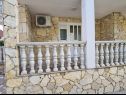 Apartmaji Dream - nearby the sea: A1-small(2), A2-midldle(2), A3-large(4+1) Seline - Riviera Zadar  - Apartma - A1-small(2): terasa