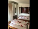 Apartmaji Andy - only 50 m from beach: A1(3+1), A2(2+1), SA1(2) Sukošan - Riviera Zadar  - Apartma - A2(2+1): spalnica