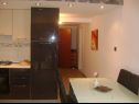 Apartmaji Darko - 30 m from beach : A2(3+1), A4(3), SA5(3) Sukošan - Riviera Zadar  - Apartma - A2(3+1): kuhinja in jedilnica