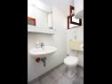 Apartmaji Let - 5 m from sea : A1(4), A4(4) Sukošan - Riviera Zadar  - Apartma - A1(4): kopalnica s straniščem