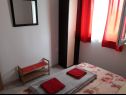 Apartmaji Mare - 20 m from beach: A1(4+4), A2(2+2), A3(2+2) Sukošan - Riviera Zadar  - Apartma - A3(2+2): spalnica