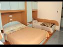 Apartmaji Vinko - big terrace and grill A5(2+1), SA6(2)Crveni, SA7(2)Plavi Vir - Riviera Zadar  - Studio apartma - SA7(2)Plavi: spalnica