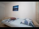 Apartmaji Gavro - 20 m from the sea: A1(4), A2 (2+2) Vir - Riviera Zadar  - Apartma - A1(4): spalnica