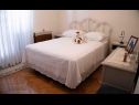 Apartmaji Vintage - terrace and parking A1(4) Zadar - Riviera Zadar  - Apartma - A1(4): spalnica
