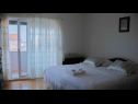 Apartmaji Vintage - terrace and parking A1(4) Zadar - Riviera Zadar  - Apartma - A1(4): spalnica