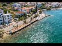 Apartmaji Petin - 5m from the sea: A1(2+2), A2(2+2) Zadar - Riviera Zadar  - hiša