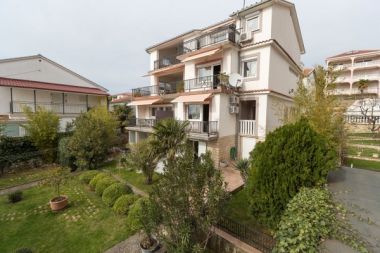 Apartmaji Kari A5(4) , SA1(2), SA2(2), SA3(2), SA4(2)  Crikvenica - Riviera Crikvenica 