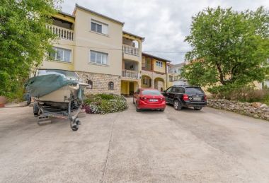 Apartmaji Teresa - great location & parking: A1(4), A2(6) Sali - Dugi otok 