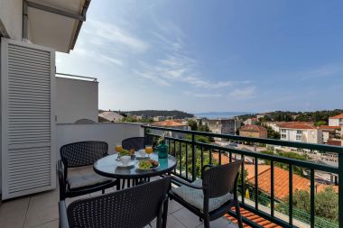 Apartmaji Josip - panoramic sea view & parking: A1(4+2) Makarska - Riviera Makarska 