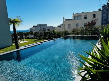 Apartmaji Lux - with private pool: A1(4+2) Split - Riviera Split 